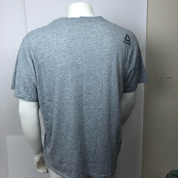 Reebok Mens Size XL Grey Tshirt Red Corner Logo - Picture 5 of 8